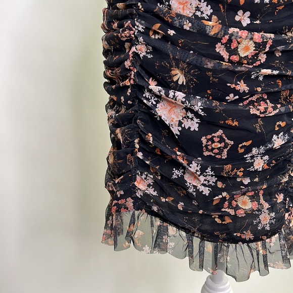 NWT - VS - VICTORIA'S SECRET - Black Ruched Mini Skirt - Picture 5 of 7